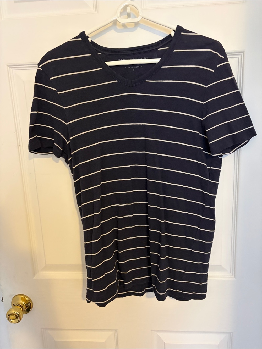 Banana Republic Navy V-Neck Tee with White Stripes